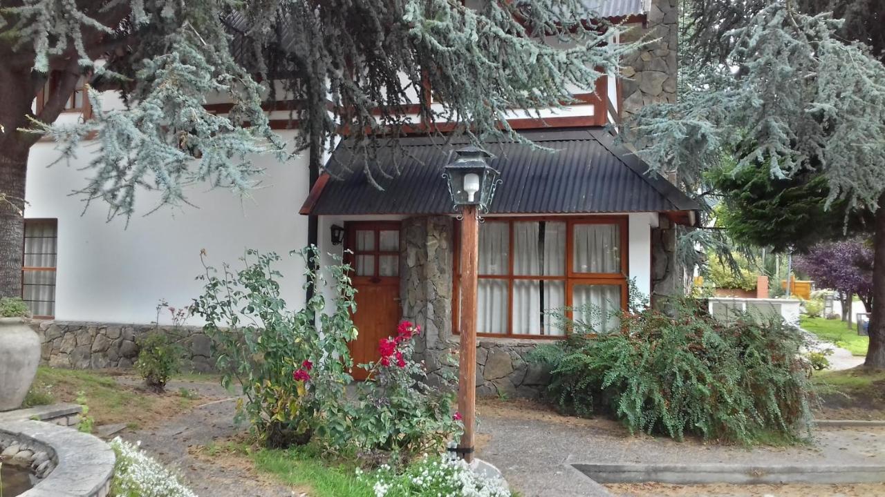 Cabanas Luz De Luna San Martín de los Andes Exterior photo